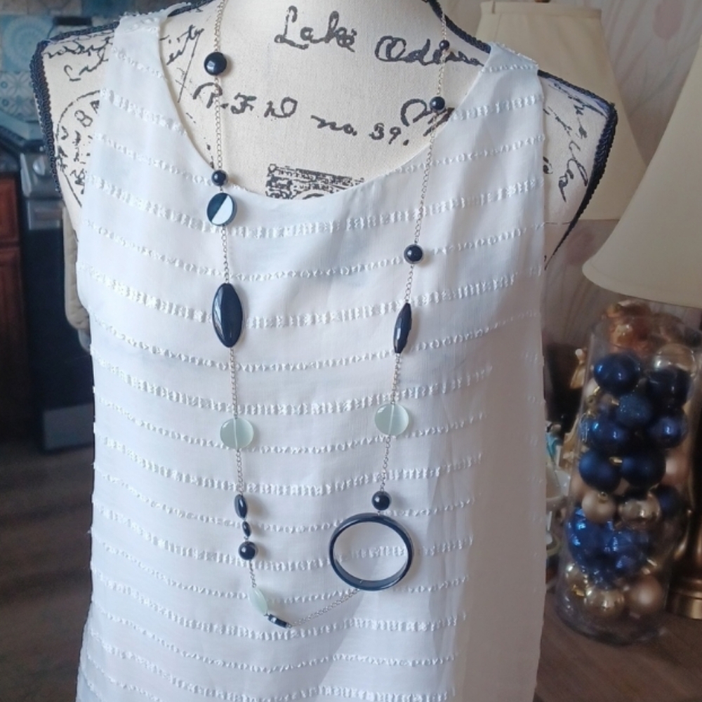 Vince Camuto Split Back Blouse - image 6